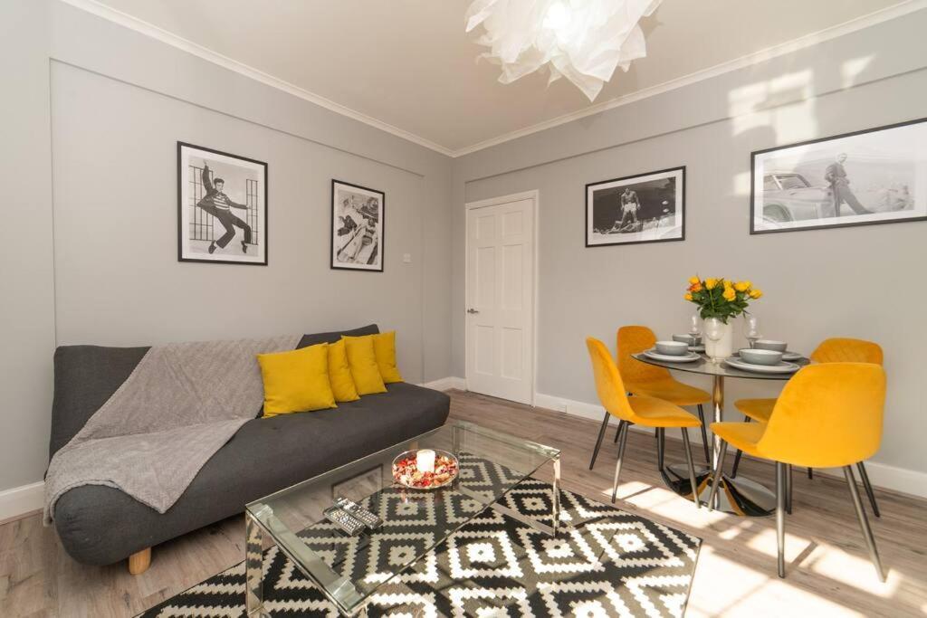 Stylish 2 Bedroom Apartment With Balcony In Balham Londres Extérieur photo